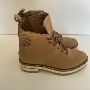 Tom’s Frankie Lace Up Women’s Boots| 6.5 | Taupe Grey|